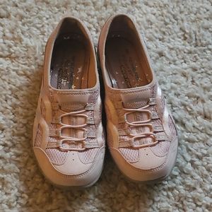 Skechers memory foam sneakers